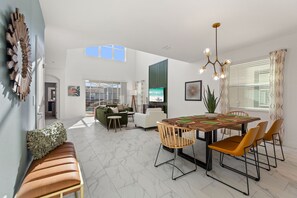 Villa, 5 Bedrooms | Dining - Green Safari By Shine Villas At Championsgate #522 5 Bedroom Villa (Davenport)