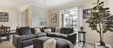 聯排別墅, 4 間臥室 | 起居區 | 智慧型電視