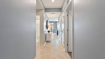 Condo, 2 Bedrooms | Interior