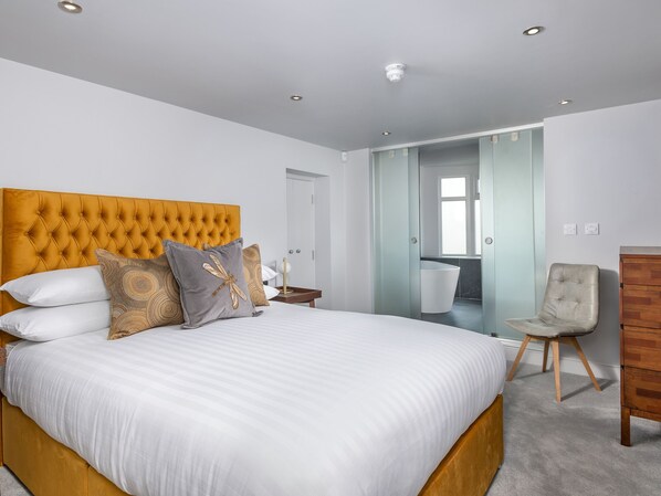 1 chambre, décor unique, ameublement unique, accès au Wi-Fi (inclus)