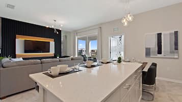 Kondominium, 3 kamar tidur | Dapur pribadi | Lemari es, oven, mesin pembuat kopi/teh, dan pemanggang roti