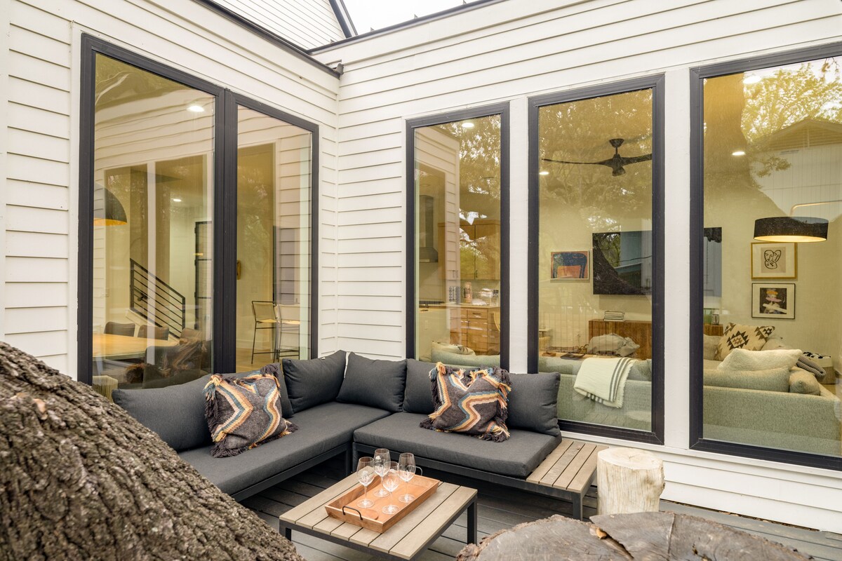 Photo 2 of Modern Retreat w/ Pool, Guest House & Deck Lounge | Henley by AvantStay