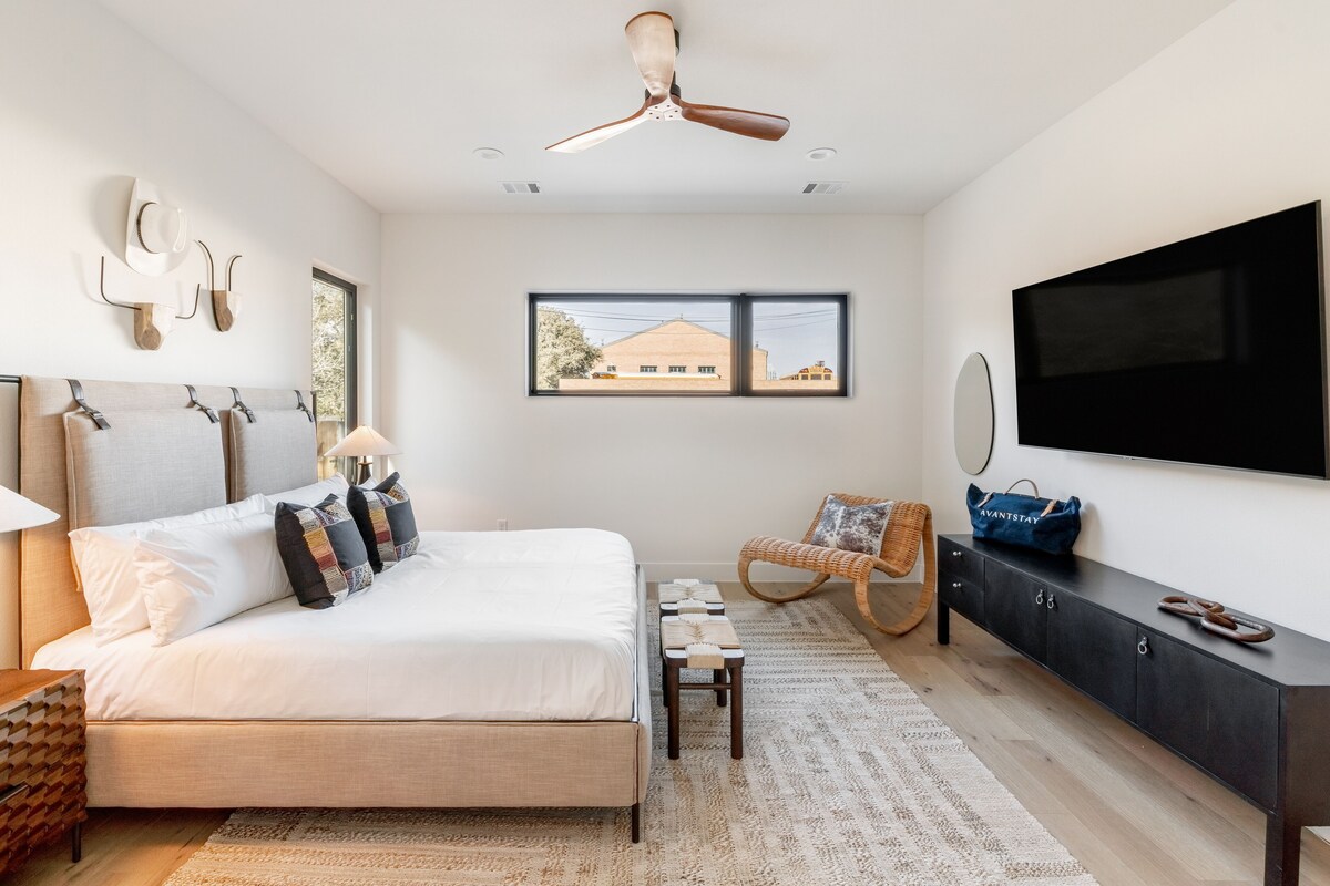 Photo 6 of Modern Retreat w/ Pool, Guest House & Deck Lounge | Henley by AvantStay