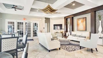 Villa, 6 Bedrooms | Interior