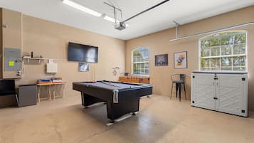 Villa, 6 Bedrooms | Game room