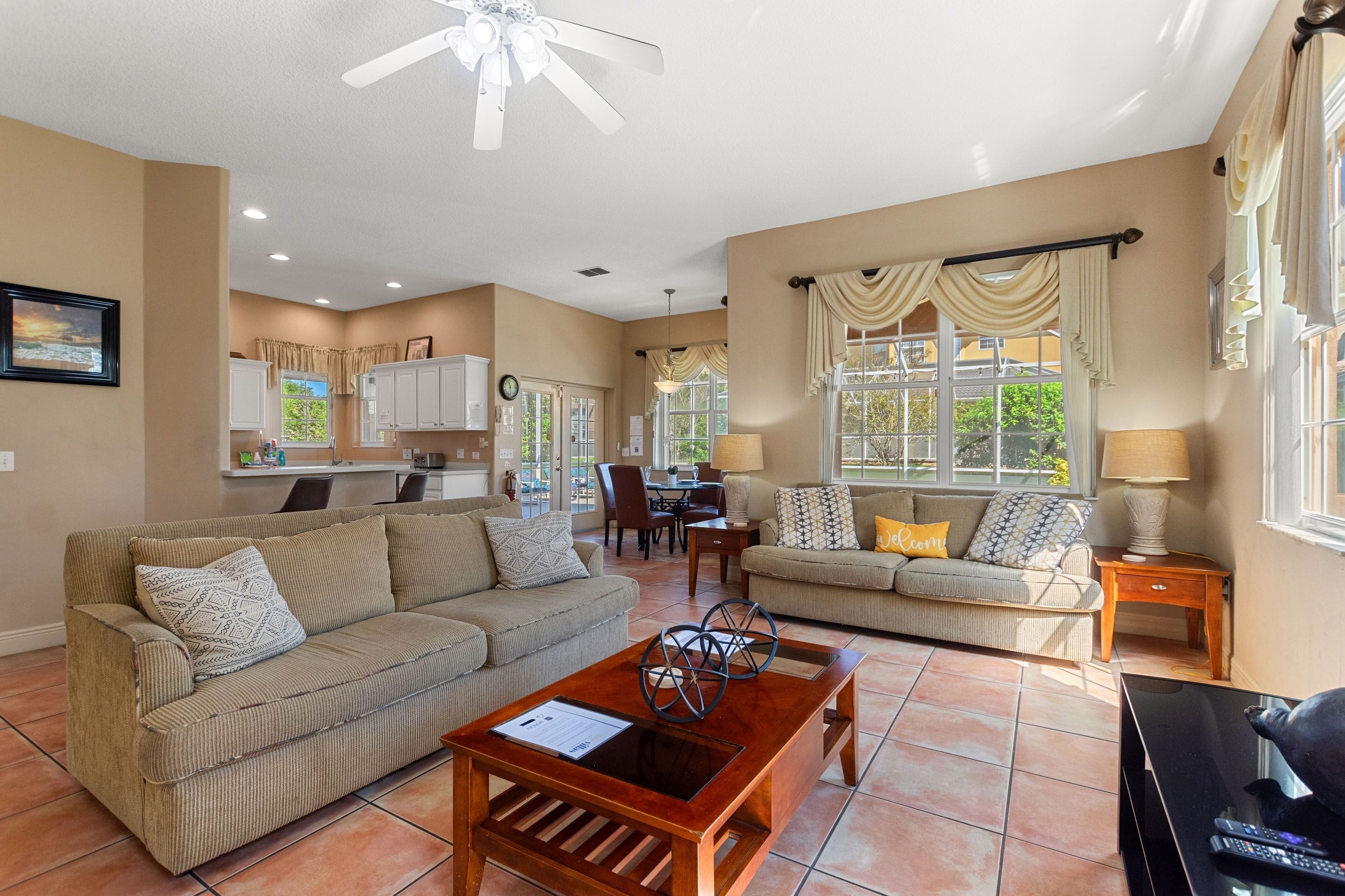 Villa, 6 Bedrooms | Living area | Smart TV