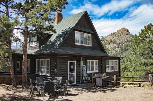 Aspen Mountain Lodge - #3357 by RedAwning