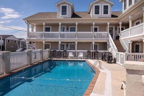 Pool - Beautiful Two Story Condo with Pool by Beach (Wildwood Crest)