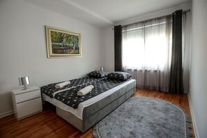 2 bedrooms, free WiFi, bed sheets - Beautiful and Cosy Apartment in Sarajevo, Bosnia (Sarajevo)