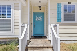 Exterior detail - The FUN Orange Home in a Great Location With Bonus Game Room (Panama City Beach)