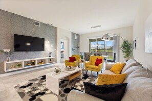 Appartement, 2 slaapkamers | Woonruimte | Smart-tv