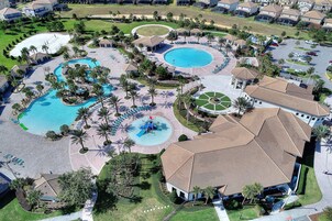 Condo, 2 Bedrooms | Exterior