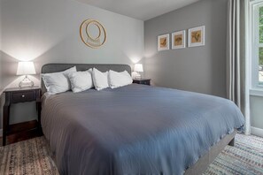 7 slaapkamers, een strijkplank/strijkijzer, gratis wifi, beddengoed