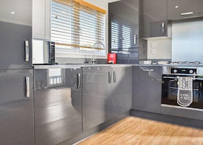 Fridge, oven, stovetop, toaster
