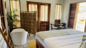 7 bedrooms, in-room safe, desk, iron/ironing board