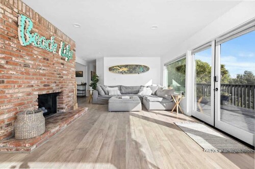 Ocean View Luxury Hillside Home- Ventura Hills