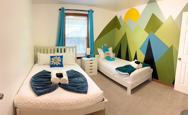 3 多间卧室、办公桌、熨斗/熨衣板、旅行婴儿床