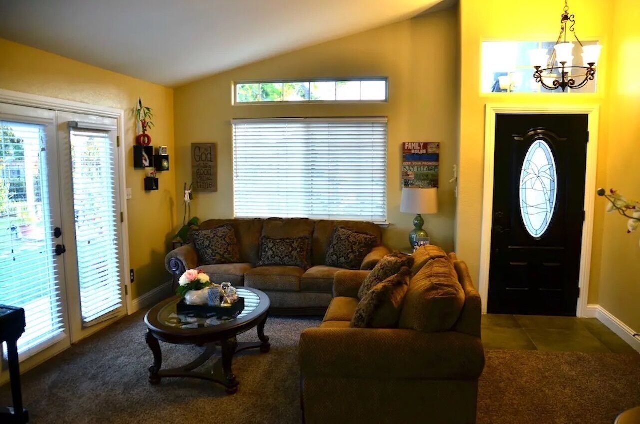 智能电视、壁炉