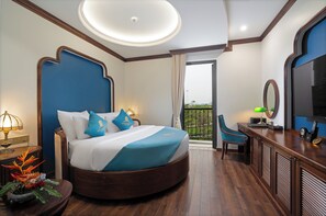 Honeymoon Suite with either Shower or Bathtub - Grand Fleuve Boutique  (Ha Long)