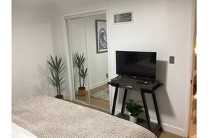 2 makuuhuonetta, työpöytä, silitysrauta/-lauta, Wi-Fi