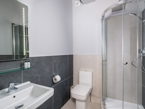 Shower - Apartment 4 Skiddaw (Keswick)