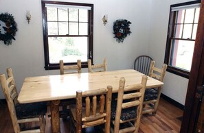 Cabin, 3 Bedrooms | Dining - Stonehaven Home - Perfect For Family Getaway 3 Bedroom Cabin - #20-NCD0297 (Estes Park)