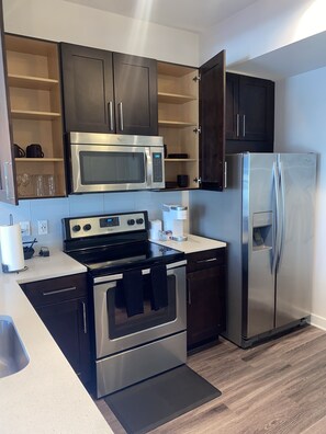 Private kitchen - Luxury High rise condo (Atlanta)