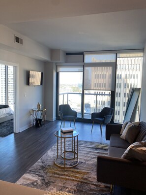 Living area - Luxury High rise condo (Atlanta)
