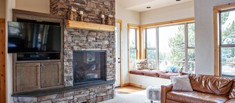 West Ridge Craftsman with Amazing Views 