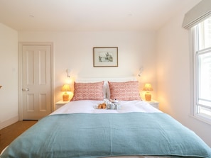 4 bedrooms, individually decorated, individually furnished, free WiFi
