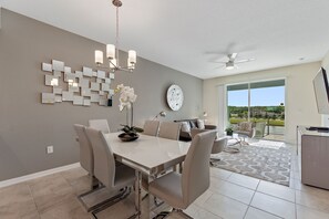 Condo, 2 Bedrooms | Dining