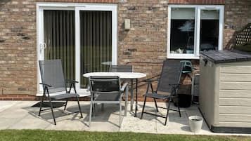 Tempat makan outdoor