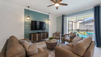 Villa, 6 Bedrooms | Living area | Smart TV