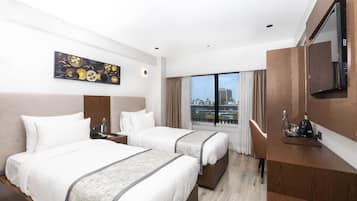 Superior Twin Room | Premium bedding, in-room safe, blackout curtains, iron/ironing board