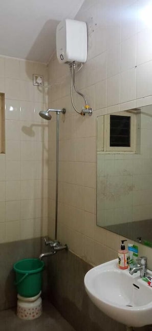 Superior Room | Bathroom