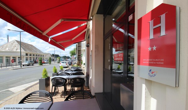 Front of property - L'Escale de la Gare (Saumur)