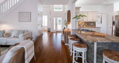 Stunning Saltwater Canal Home w/ Heated Pool & Spa