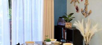 ✈️🐻 Flying Bear "B" 3- Bedroom 1.5 Bath Comfortable Home 🐻✈️