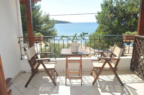 Apartment for 7 people in Milina Pelion