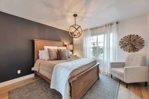 2 bedrooms, iron/ironing board, free WiFi