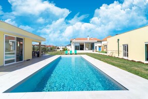 Pool - Rustic Spa Retreat in Netos (Netos  Almagreira)