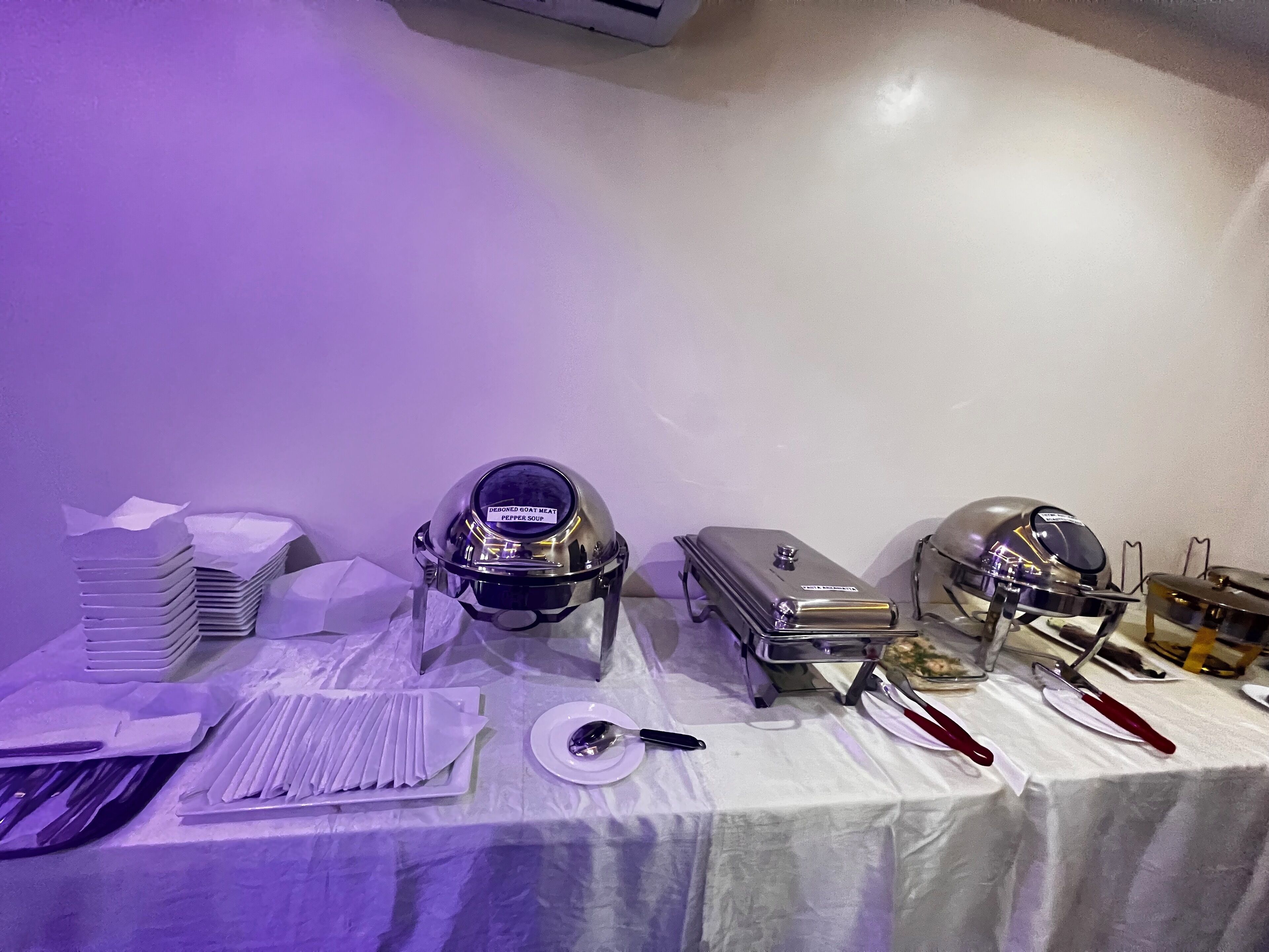 Free daily English breakfast