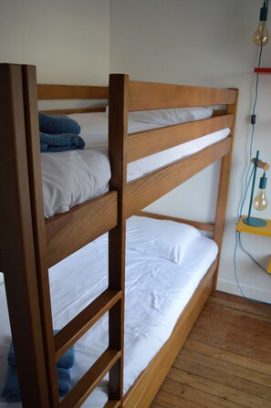 2 Schlafzimmer, Bügeleisen/Bügelbrett, WLAN, Bettwäsche