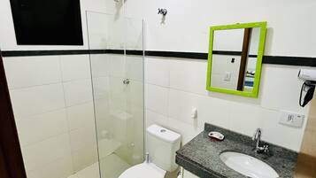 Standard Studio | Bathroom | Shower, towels