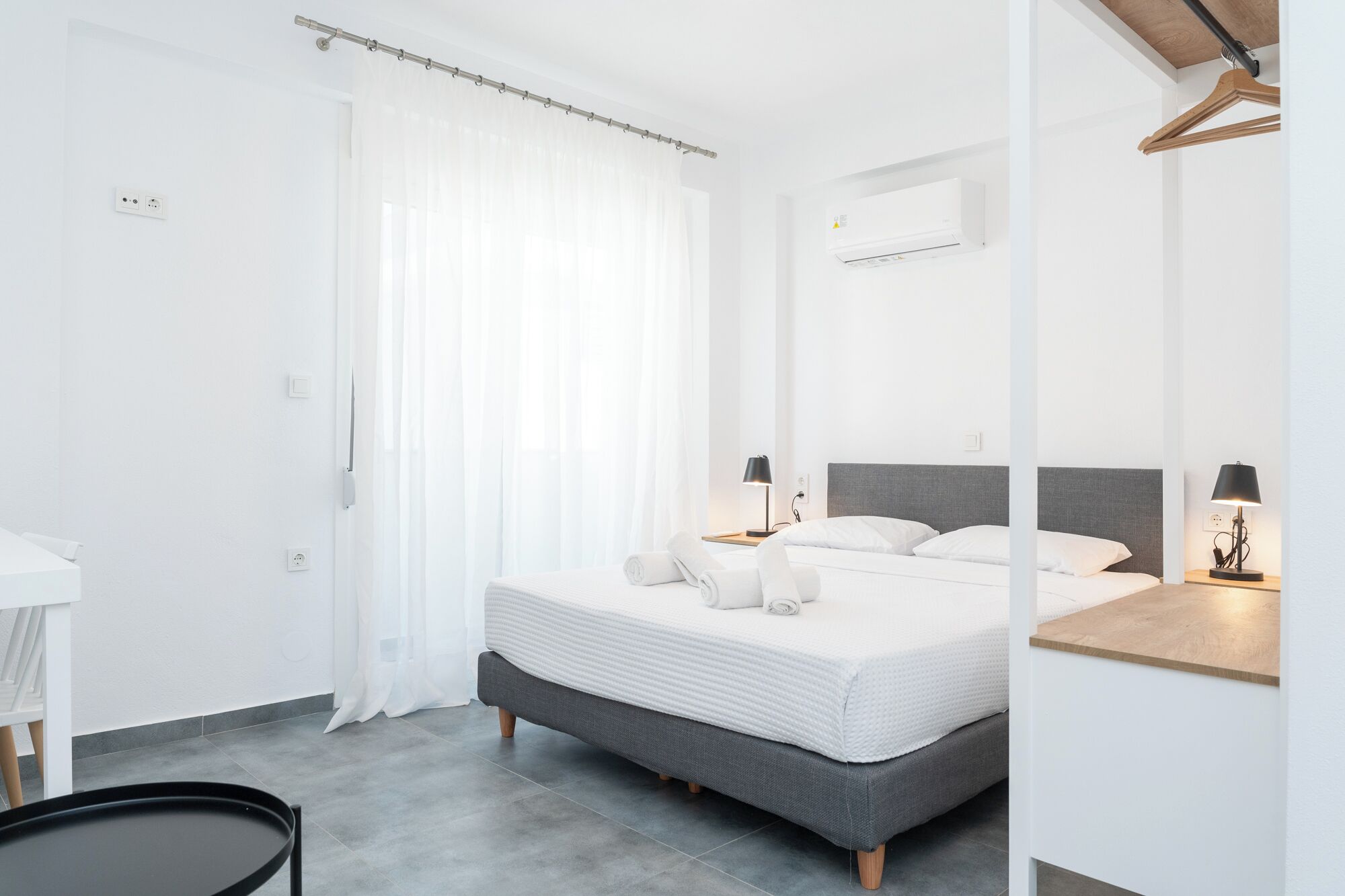 2 habitaciones, tabla de planchar con plancha y wifi gratis 