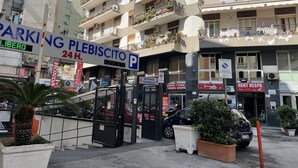 Exterior - Apartment 200 m from piazza del plebiscito (Napoli)