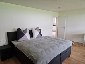 1 bedroom, travel crib, free WiFi, bed sheets