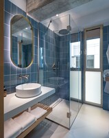 Shower, rainfall showerhead, eco-friendly toiletries, hair dryer