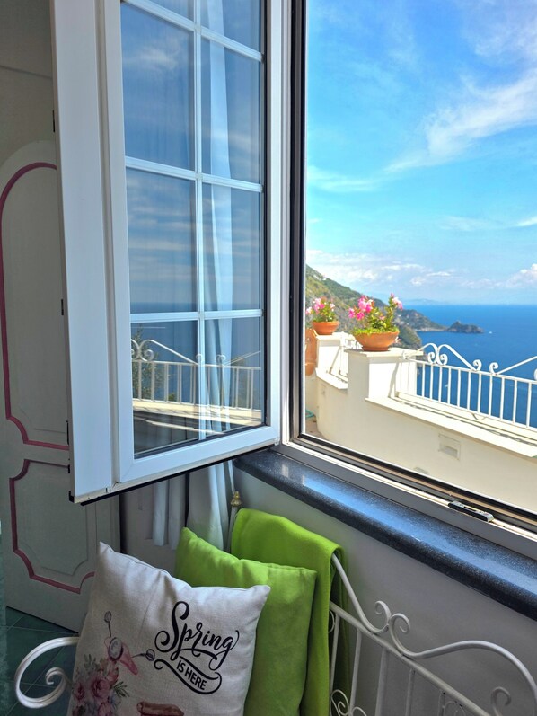 Interior - Villa Poesia - Cozy Accommodation Experience (Praiano)