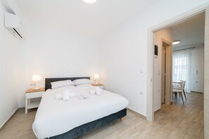 1 chambre, fer et planche à repasser, Wi-Fi gratuit, draps fournis